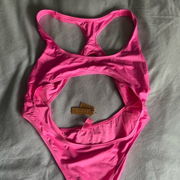 SKIMS Swim Suit - Picture 1 of 5